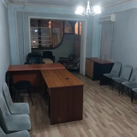 In Baku 72.0 m² office is for rent