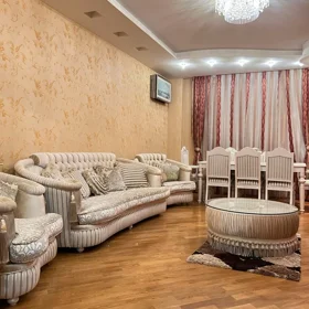 In Baku 135.0 m² apartment is for rent - Image 4
