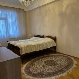 In Baku 100.0 m² apartment is for sale - Image 5