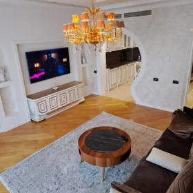 In Baku 150.0 m² apartment is for rent - Image 5