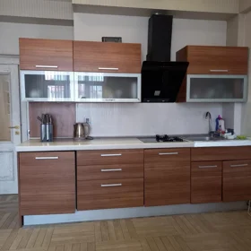 In Baku 110.0 m² apartment is for rent - Image 5