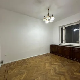 In Baku 1000.0 m² office is for rent - Image 3