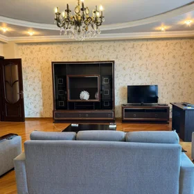 In Baku 200.0 m² apartment is for rent - Изображение 4