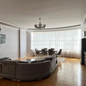 In Baku 123.0 m² apartment is for rent - Image 5