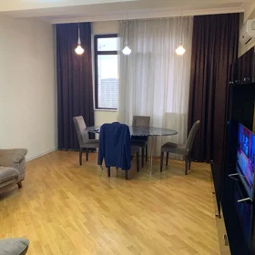 In Baku 70.0 m² apartment is for rent - Image 3