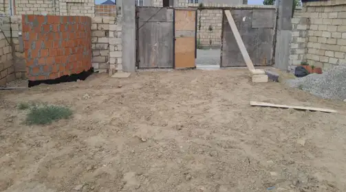 Baku-da nan sot torpaq satılır - Şəkil 3