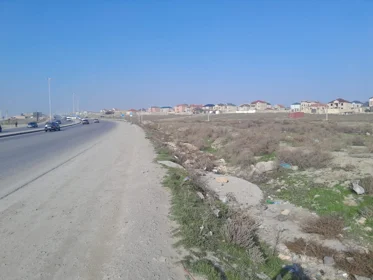 Baku-da nan sot torpaq satılır - Şəkil 4