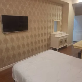 Baku-da 70.0 m2 mənzil kirayə verilir - Şəkil 2