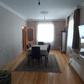 In Baku 250.0 m² house with 7.0 rooms is for sale - Изображение 2