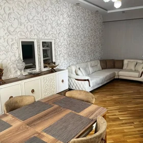 In Baku 100.0 m² apartment is for sale - Изображение 2