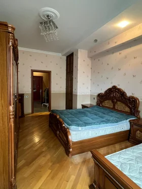 Baku-da 100.0 m2 mənzil kirayə verilir - Şəkil 2