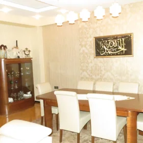 In Baku 260.0 m² apartment is for sale - Image 2