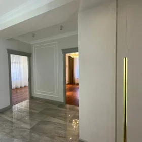 In Baku 80.0 m² apartment is for sale - Image 3