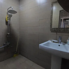 In Baku 50.0 m² apartment is for rent - Image 3