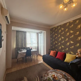 In Baku 65.0 m² apartment is for sale - Image 2
