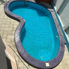 In Baku 300.0 m² house with 4.0 rooms is for rent - Image 2