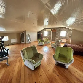 In Baku 300.0 m² house with 4.0 rooms is for rent - Image 3