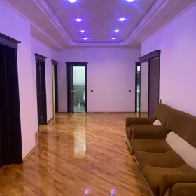In Baku 131.0 m² apartment is for rent - Image 3
