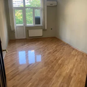 In Baku 131.0 m² apartment is for rent - Image 5