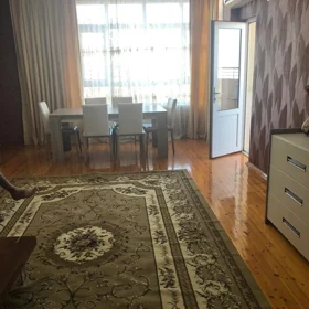 In Baku 120.0 m² apartment is for rent