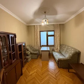 In Baku 75.0 m² apartment is for rent - Image 3