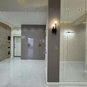 In Baku 160.0 m² apartment is for sale - Image 3