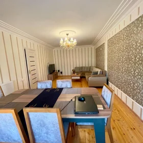 In Baku 112.0 m² house with 4.0 rooms is for sale - Image 3