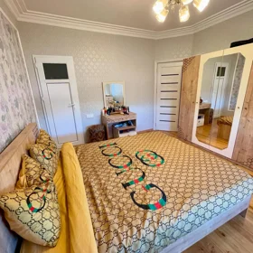 In Baku 112.0 m² house with 4.0 rooms is for sale - Image 5