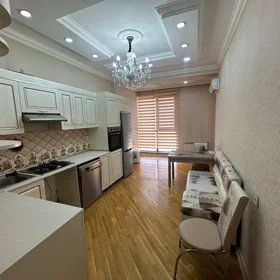 In Baku 80.0 m² apartment is for rent - Image 3