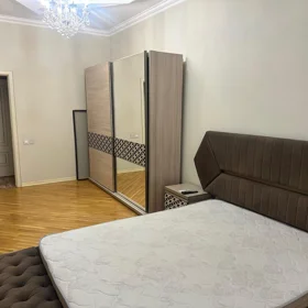 In Baku 80.0 m² apartment is for rent - Image 5