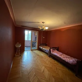 In Baku 70.0 m² apartment is for rent - Image 3