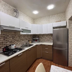 In Baku 65.0 m² house with 3.0 rooms is for sale - Image 3
