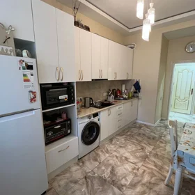 In Baku 86.0 m² apartment is for rent - Image 5