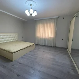 In Baku 250.0 m² house with 5.0 rooms is for rent - Image 5