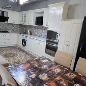 In Baku 136.0 m² apartment is for rent - Image 4