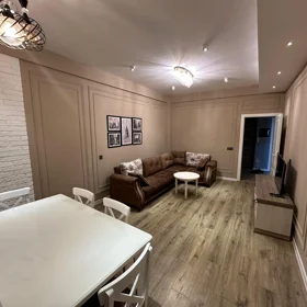 Baku-da 90.0 m2 mənzil kirayə verilir - Şəkil 2