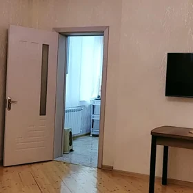 Baku-da 70.0 m2 mənzil kirayə verilir - Şəkil 5