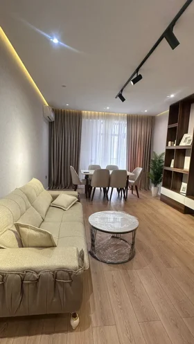 In Baku 108.0 m² apartment is for rent - Image 2