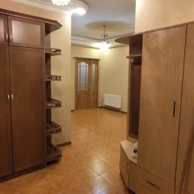 In Baku 185.0 m² apartment is for rent - Изображение 4