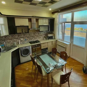 In Baku 130.0 m² apartment is for rent - Image 4