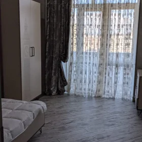 In Baku 90.0 m² apartment is for rent - Image 2