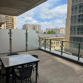 In Baku 90.0 m² apartment is for rent - Image 2