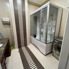 In Baku 141.0 m² apartment is for rent - Image 4