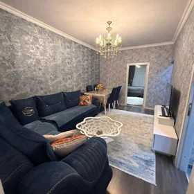 In Baku 70.0 m² apartment is for sale - Image 2