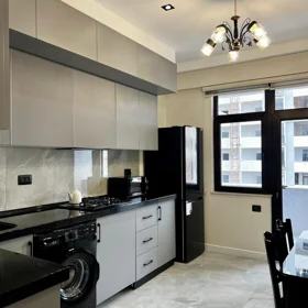 In Baku 140.0 m² apartment is for rent - Image 5