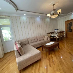 In Baku 121.0 m² apartment is for sale - Изображение 2