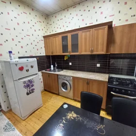 In Baku 60.0 m² house with 2.0 rooms is for rent - Image 4