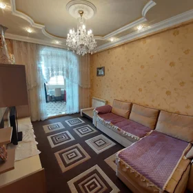 In Baku 65.0 m² apartment is for rent - Image 2
