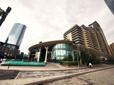 Baku-da 105.0 m2 mənzil kirayə verilir - Şəkil 2