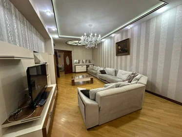 Baku-da 220.0 m2 mənzil kirayə verilir - Şəkil 2